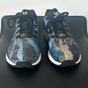 Multicolored Addidas with ortho lite insoles